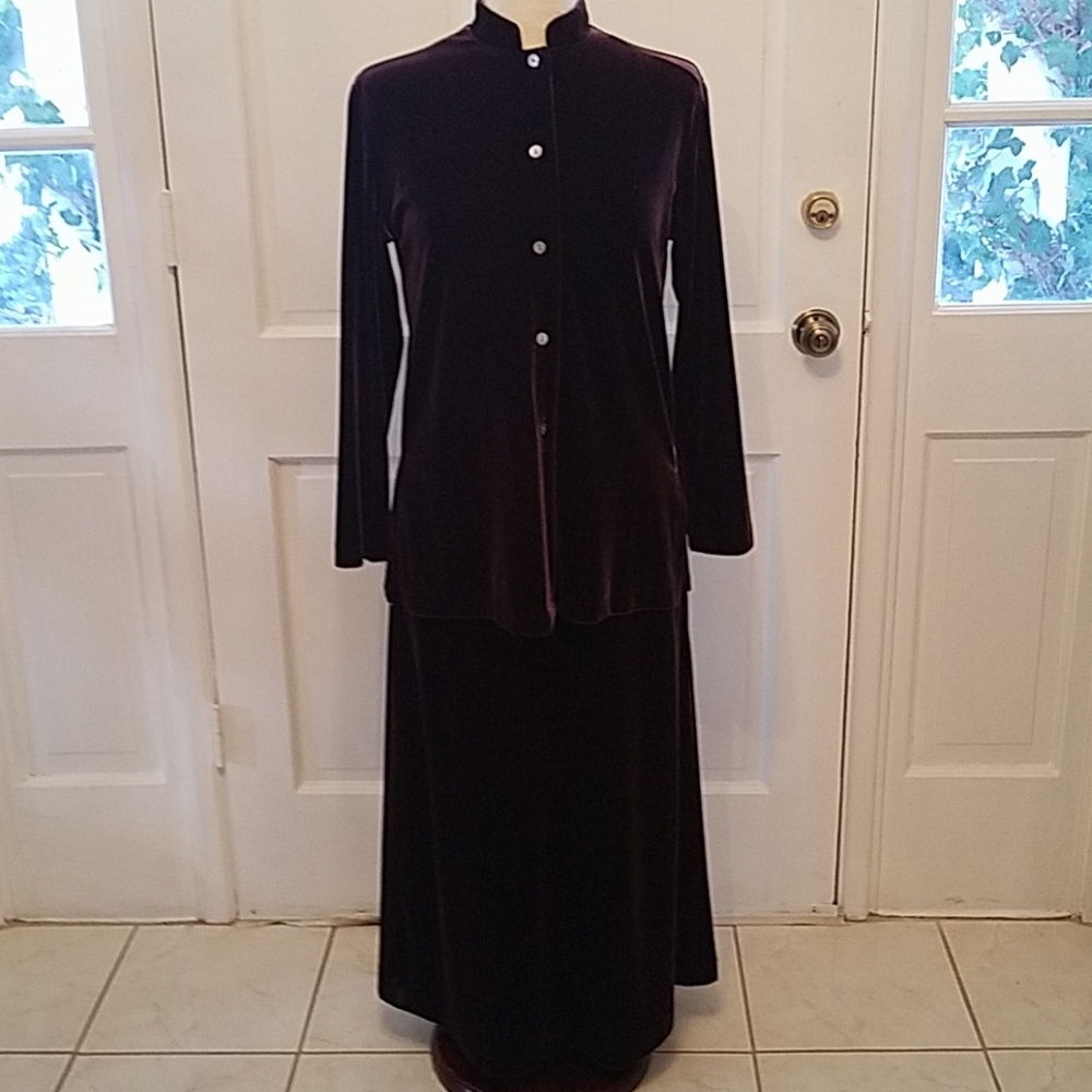 2 Pierce Raspberry Velvet Midi Skirt and Top